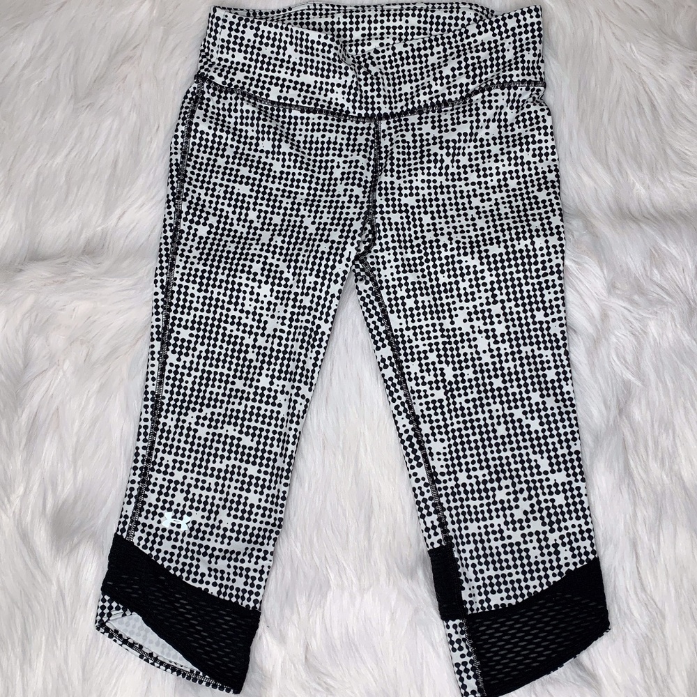 Under Armour Cropped Leggings Medium